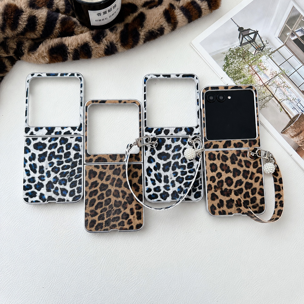 حافظة هاتف قابلة للطي بطبعة جل - مراجعة Vintage Items وسعره