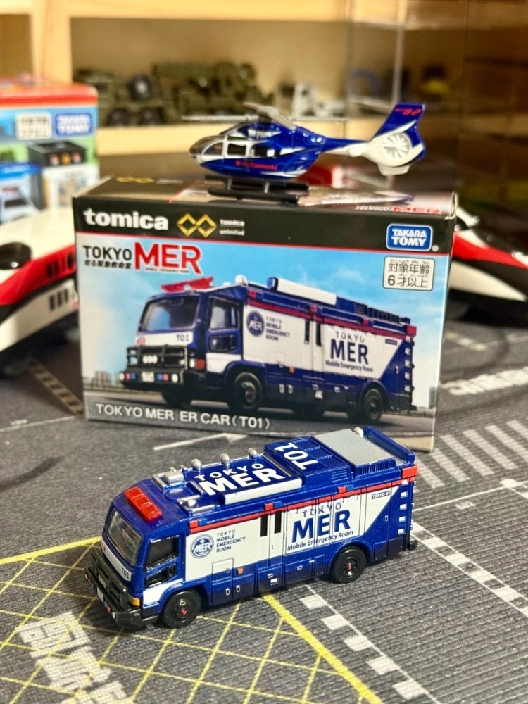 تاكارا تومي توميكا 1/64 ألعاب  - مراجعة Vintage Collectible Model Cars وسعره