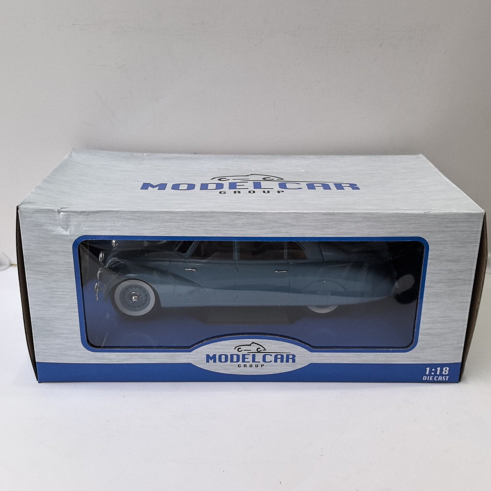 نموذج سيارة تاترا 87 الكلاسيكي - مراجعة Vintage Collectible Model Cars وسعره